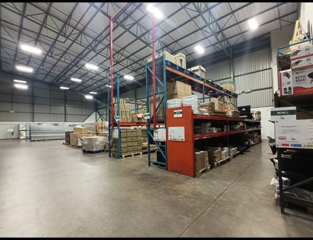 3,301M² WAREHOUSE TO LET IN NEW GERMANY